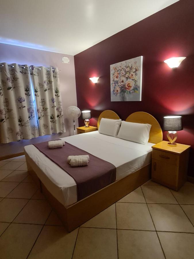 Beautiful Central Apartment With Pool Σεντ Πόλς Μπέι Εξωτερικό φωτογραφία