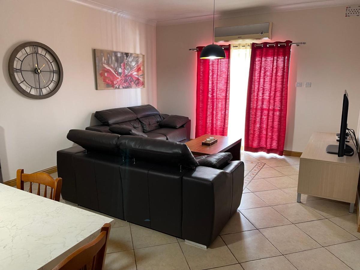 Beautiful Central Apartment With Pool Σεντ Πόλς Μπέι Εξωτερικό φωτογραφία