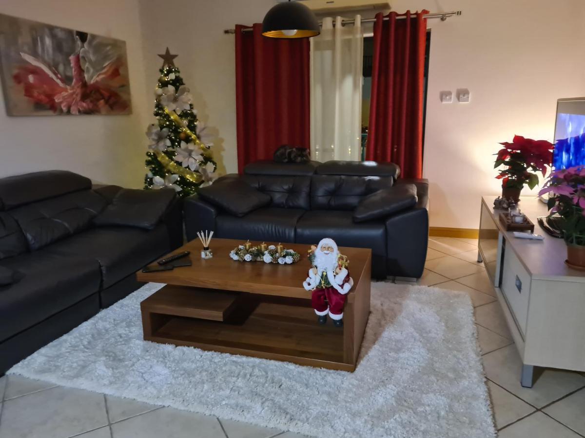 Beautiful Central Apartment With Pool Σεντ Πόλς Μπέι Εξωτερικό φωτογραφία